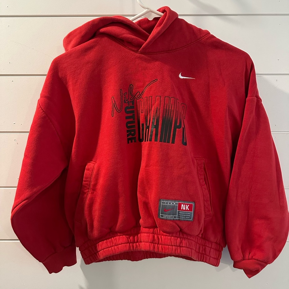 Nike Boys sz M sweatshirt.